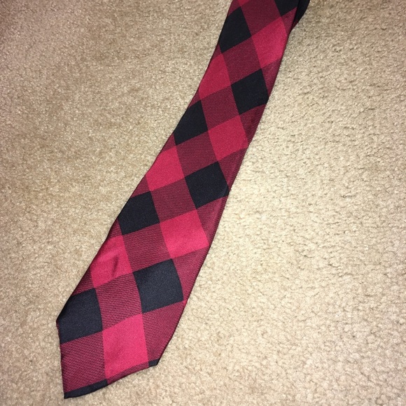 Red and black Salvatori silk necktie - Picture 1 of 2
